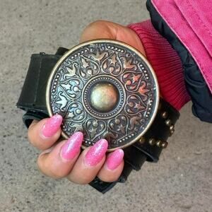 Vintage medallion bronze studded genuine